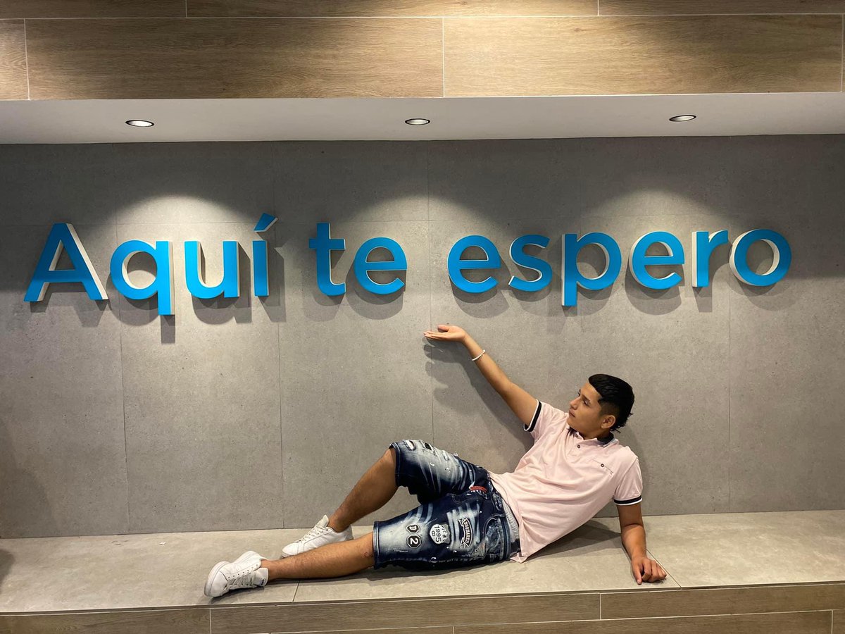 ElFreco20's tweet photo. Cuando Me entero que me quieren pegar:

Automáticamente yo: https://t.co/5ppAM6V7oM