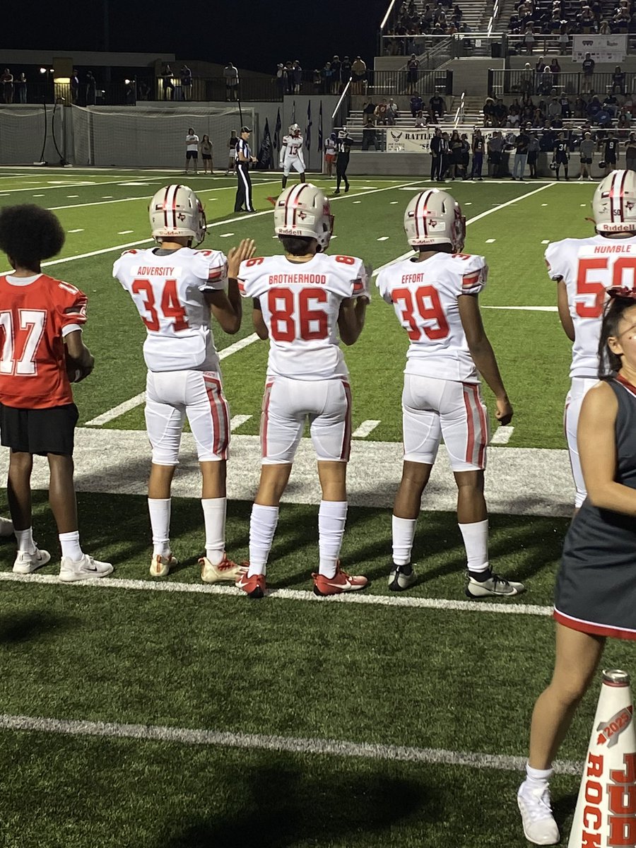 SaulPuente08's tweet photo. Got Picked Scout Player of the week got the opportunity to suit up with varsity and support my brothers. 

They took the W against the Rattlers 48 to 16. 

#rocketpride 🏈🚀 https://t.co/salT8kuLhp