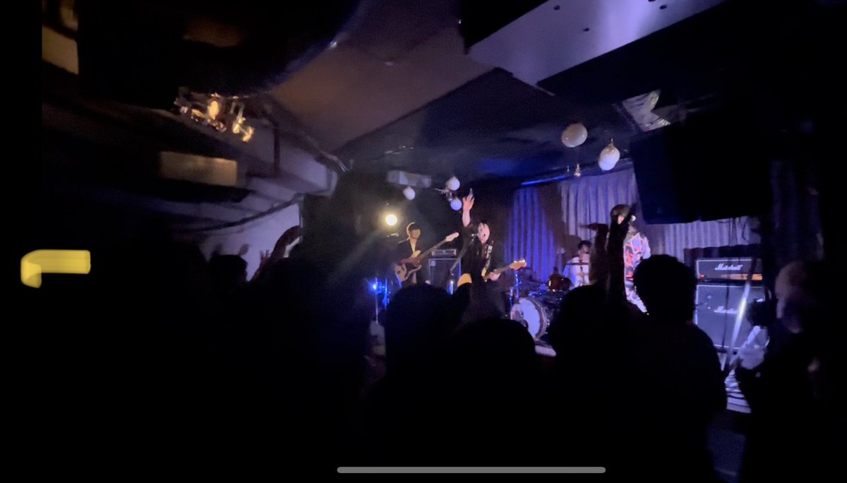 ROCK_A_TONE's tweet photo. albatross最高に盛り上がってましたー！！！お酒がうまい！！！
@alba_tross_fuk 
#ほどよい https://t.co/hSVJT4z6fI