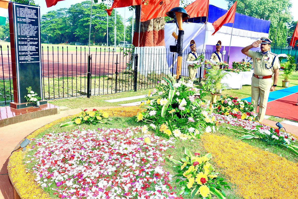 “When You Go Home Tell Them Of Us And Say For Your Tomorrow We Gave Our Today.”
#PoliceCommemorationDay
Paid tribute to the martyrs who laid down their life in the service of our great Nation.
Jai Hind