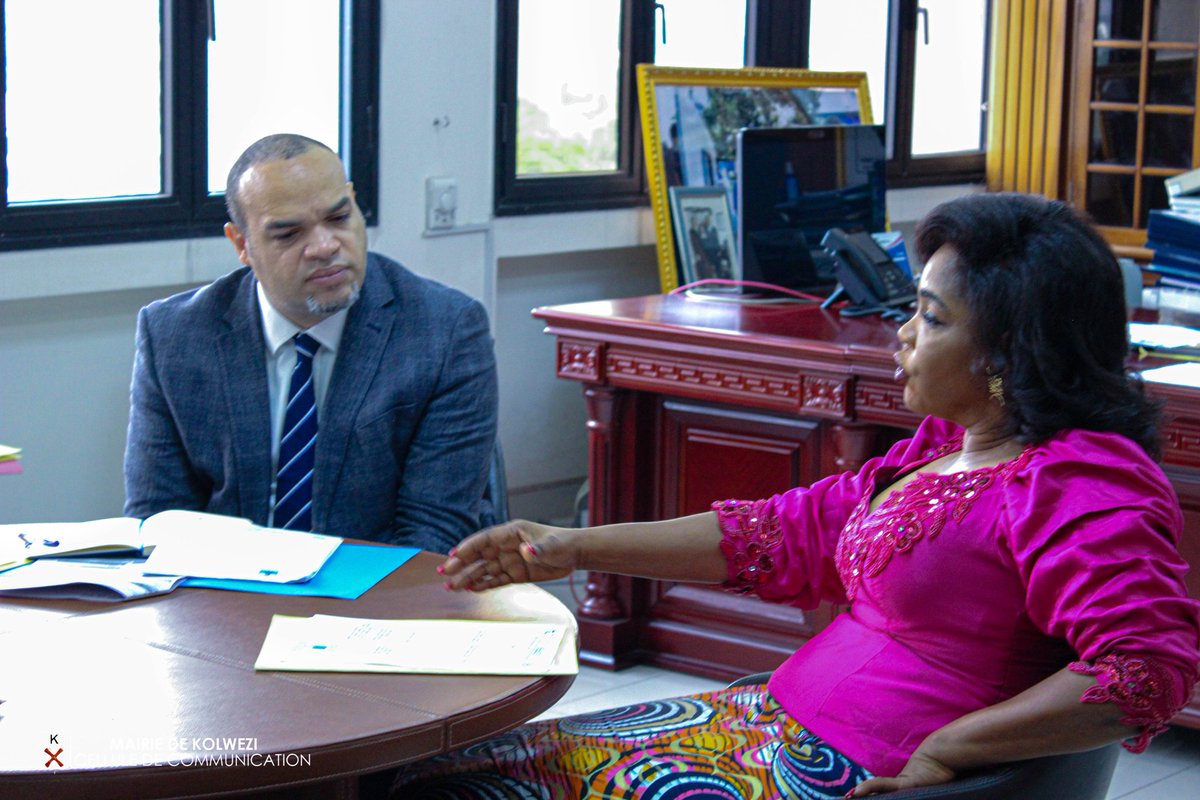 MeJacquesMASE's tweet image. En mission officielle dans la capitale congolaise Kinshasa, j'ai rencontré le Directeur Général de la Société nationale de l'électricité(@Snel_Officiel) Monsieur Fabrice LUSINDE. Notre discussion portait principalement sur la part de la ville de Kolwezi dans la collecte de la…