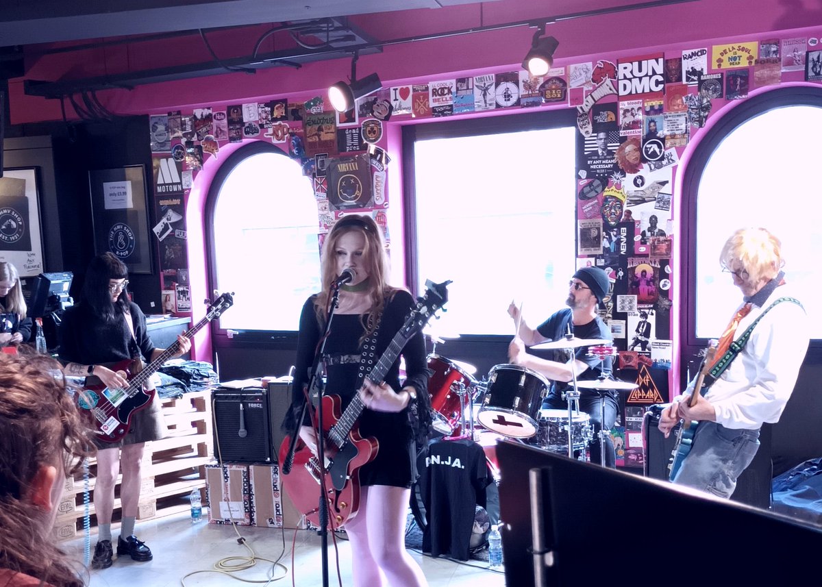 hmvBelfast's tweet photo. Live instore now, the return of @ANJAmusicuk to @hmvBelfast
Some loud rocking tunes on a Saturday afternoon as part of our #HMVLovesMetal week celebrations 
#Metal #Rock #MetalWeek #LiveandLocal @hmvtweets https://t.co/aAwXnaxdvU