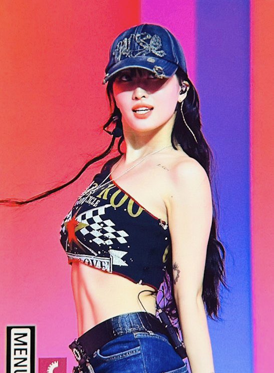 chartsmomo's tweet photo. MOMO is trending with over 100K tweets.

#MOMO #모모 #モモ @JYPETWICE https://t.co/ZfcqZV5LAu