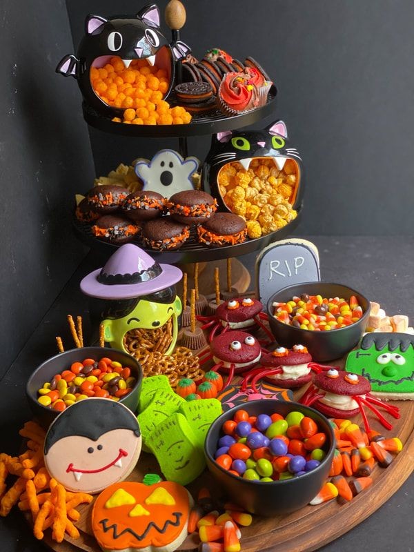Patricia_Lewox's tweet photo. La mesa de postres https://t.co/Yop3w3ue5C