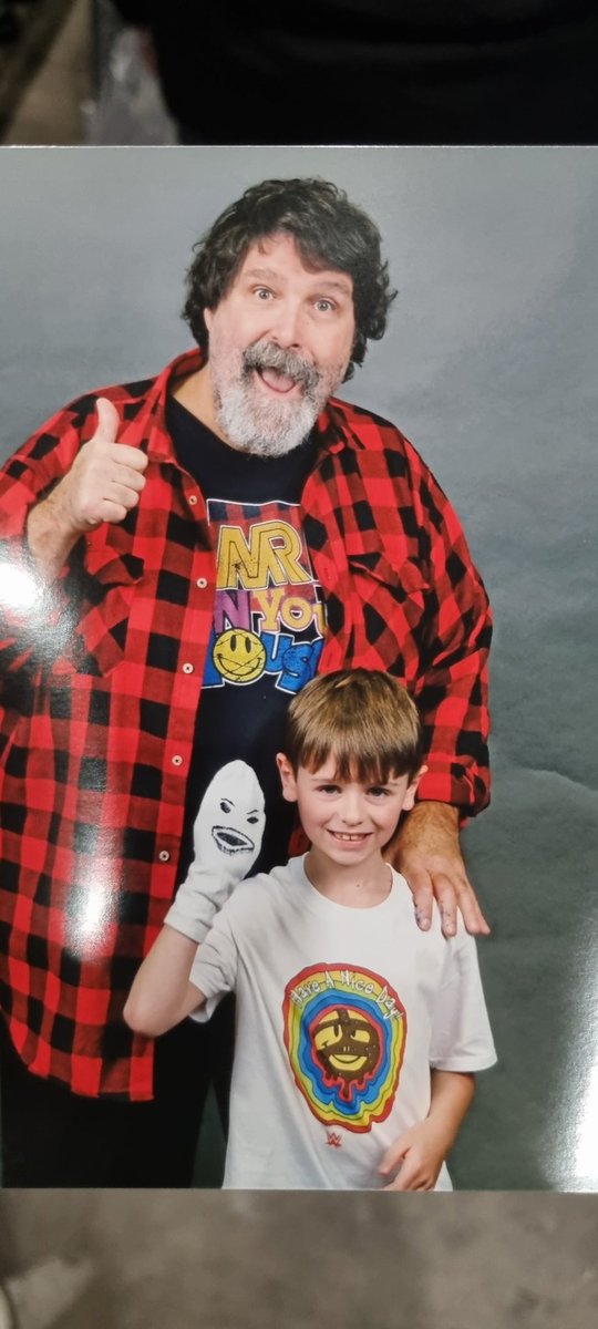 My Archie met one of his heroes today! @foleyispod <a href="/comconliverpool/">Comic Con Liverpool</a>