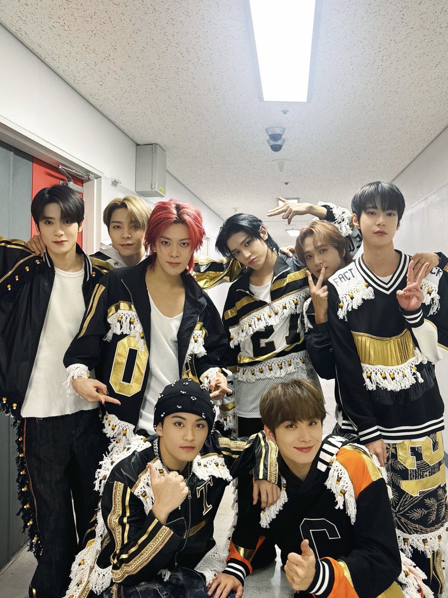 NCTsmtown_127 tweet picture