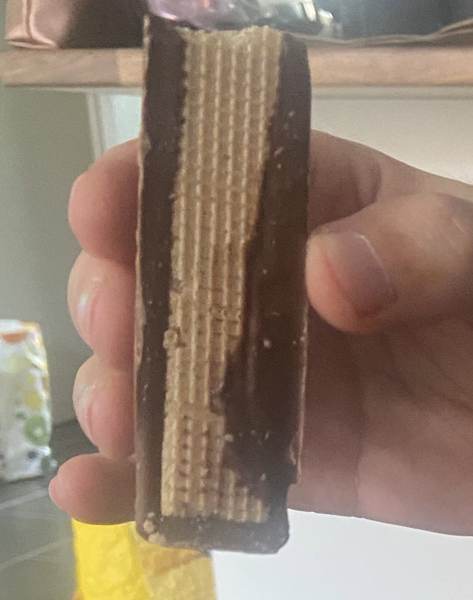 Smyth_Sarah_'s tweet photo. @NestleUKI all the Kit Kat chunky’s in the pack are like this is it deliberate to reduce my sugar consumption? https://t.co/bqivtkjHQt