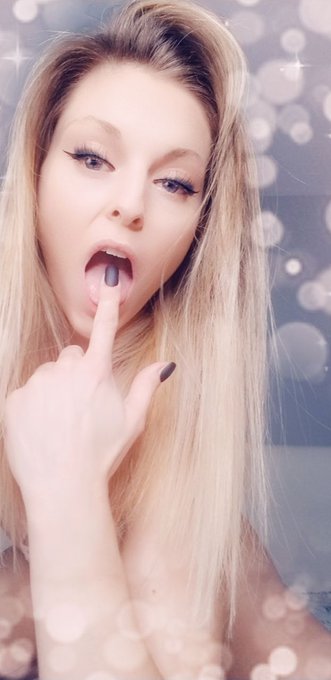 Good Morning 💖 How's your weekend going ? https://t.co/Y6CaEFhDA9<a href="/tag/mvsales"class="tags"><span>#mvsales</span></a>