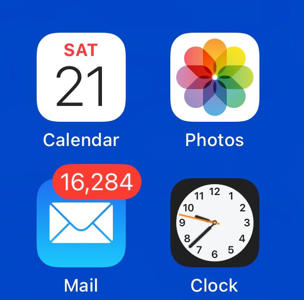 st1rt's tweet photo. @theapplehub Ah yes 1st world problem https://t.co/WEBGnntD7B