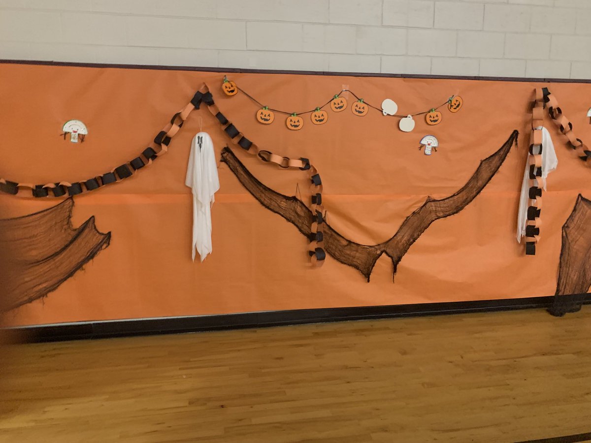 It’s a Horbelt thing!! Fantastic decorations at Horbelt Halloween Dance!!