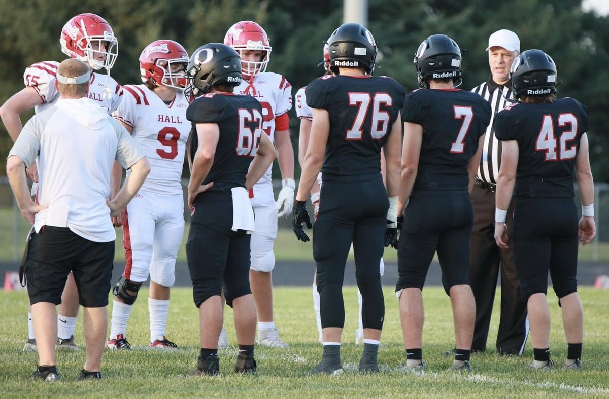 Dunlapluke33_'s tweet photo. I wanna start by thanking my friends family and coaches for supporting me through these 4 years. I’m so thankful for everything Orion football has gave me. I don’t know where I would be without it. I have made so many memories and life long friendships. On to great things. https://t.co/a0qutAn4U9