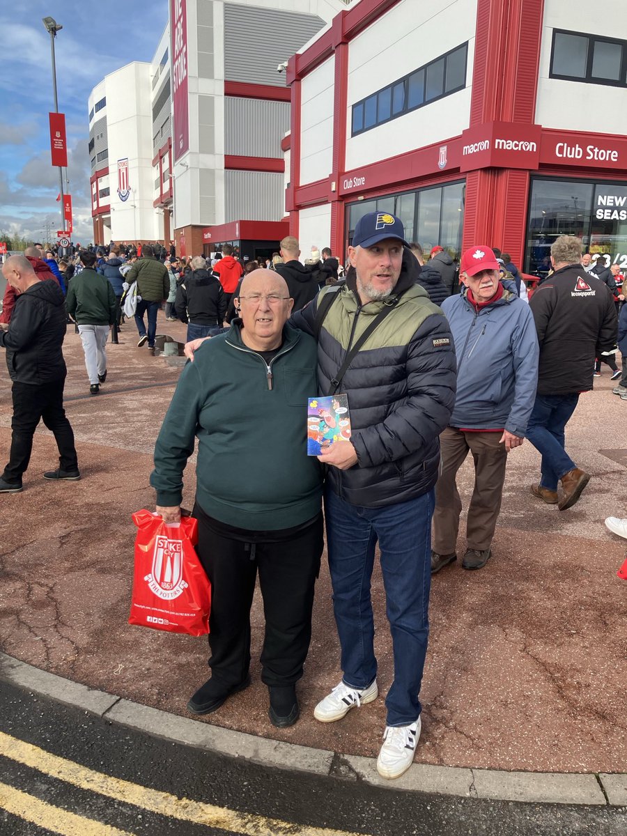 Bradder68's tweet photo. Great to see @DUCKmagstoke and @ORFYDUCKMAG doing a roaring trade on their last day selling #WeAreStoke https://t.co/4R6u1A3ByX