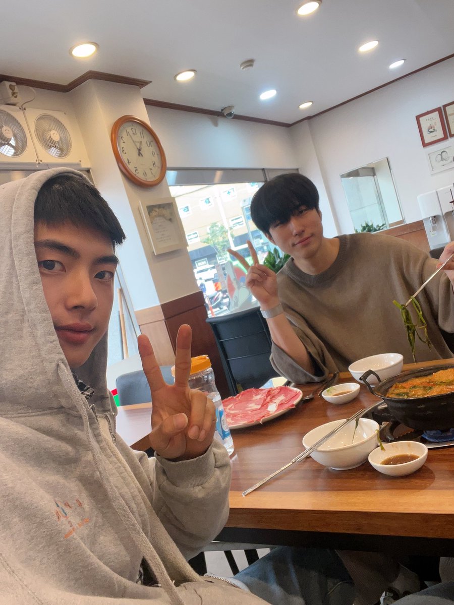 onewefancafe's tweet photo. 231021 FANCAFE

[FROM.현구🪐]

Kanghyun https://t.co/5XqiyrHwvl