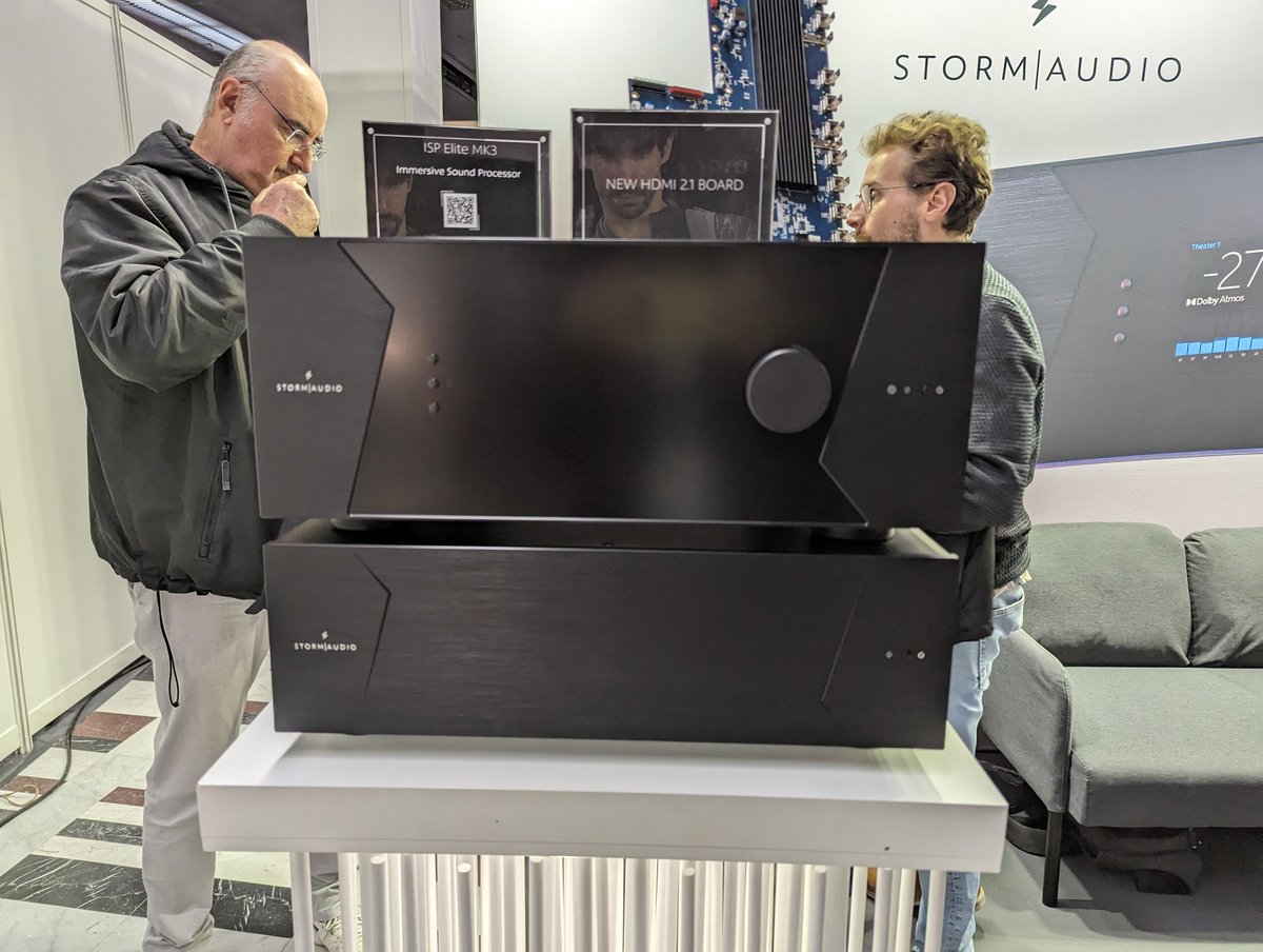 Guifou's tweet photo. Les trucs de @davrous #StormAudio #PAVS https://t.co/t7wEl0A9RH