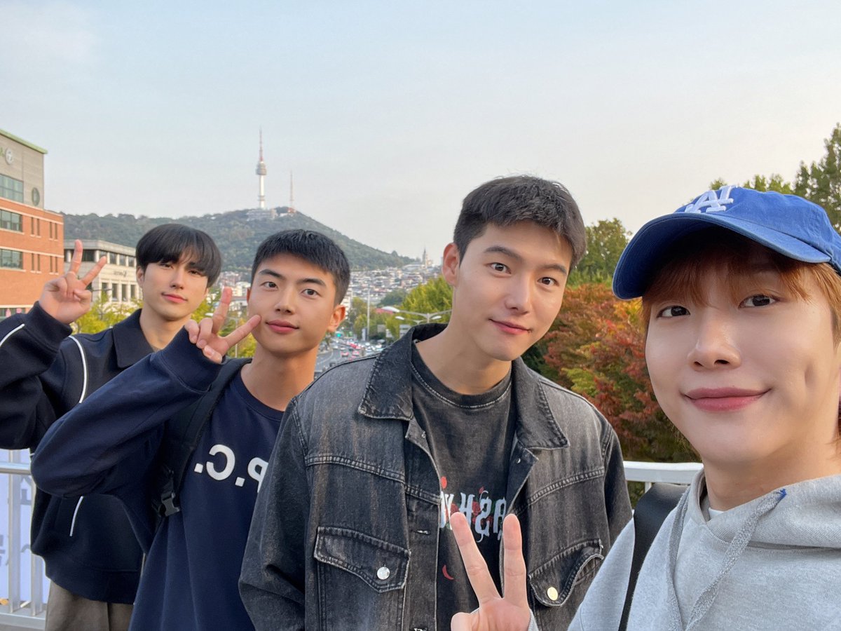 onewefancafe's tweet photo. 231021 FANCAFE

[FROM.현구🪐]

Kanghyun https://t.co/5XqiyrHwvl