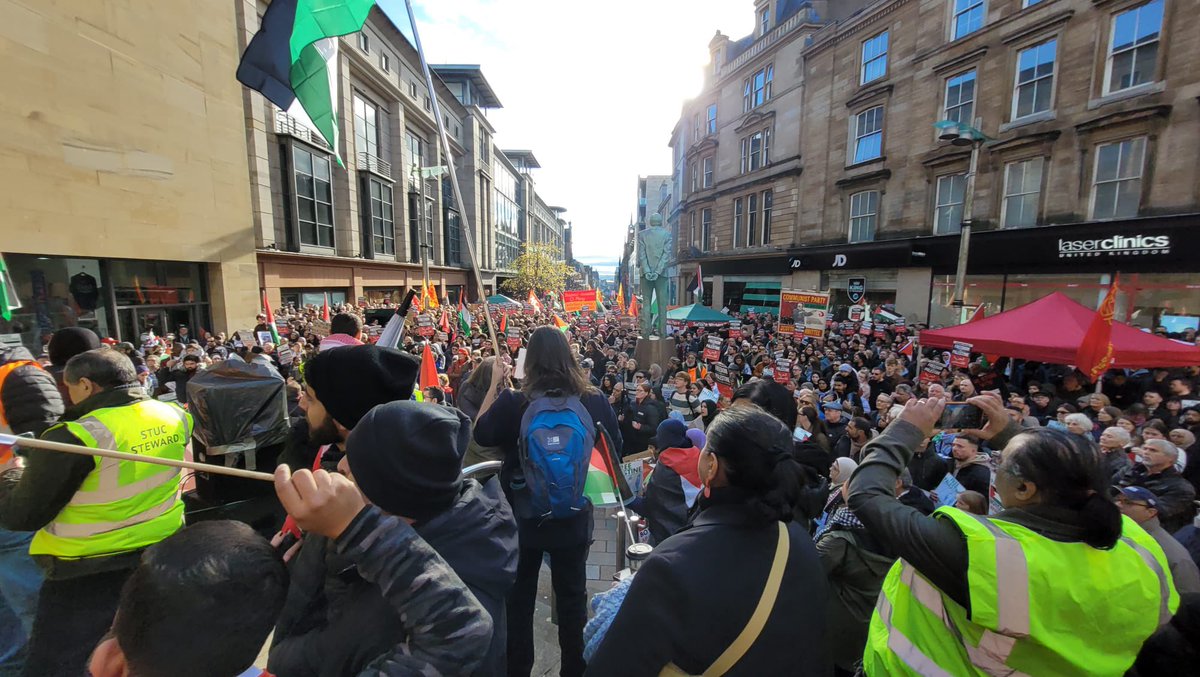 Thousands gather today in Glasgow to show support and solidarity with Palestine during their illegal occupation. #FreeGaza #FreePalaestine
