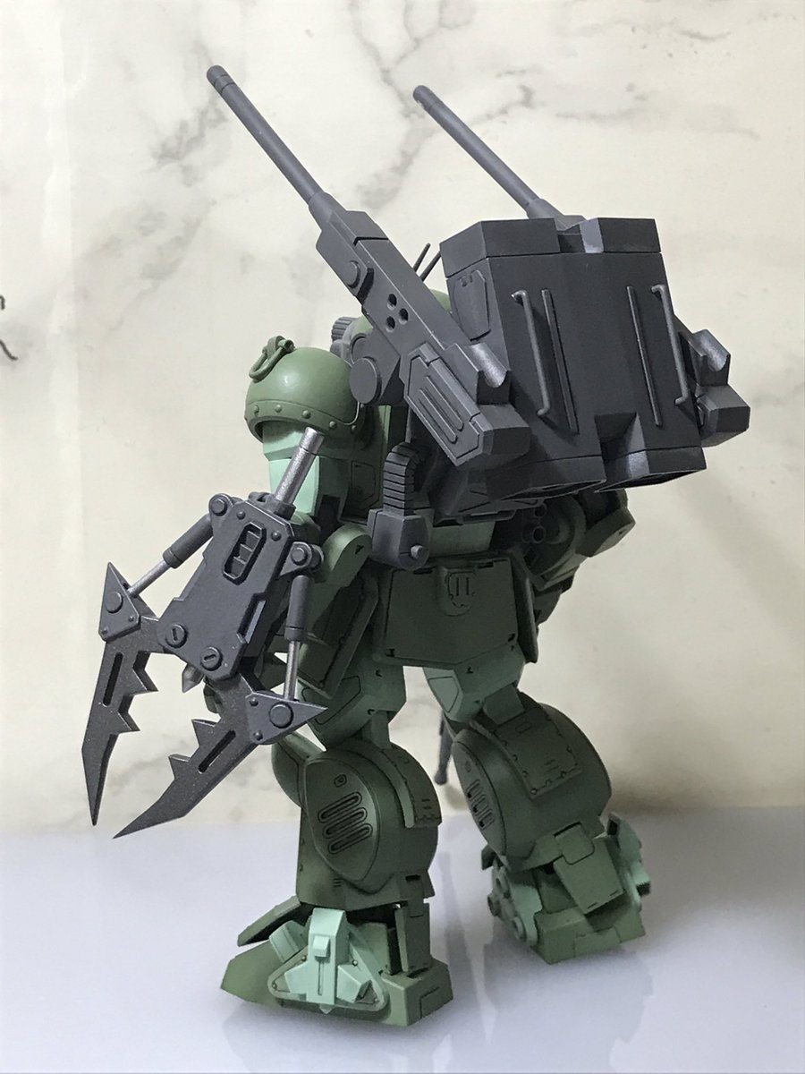 YG_kihara's tweet photo. スパロボ30に出てくるスコープドッグが出来ました。
スパロボ30の武装以外にペールゼン•ファイルズ版のパーツも作らなきゃならないのに気付き、しばらく放置後の完成です。
静岡の時から下地処理から塗装やり直しましま。
砲身は折り畳めます。
モデフェスに間に合ったぞ。
#ボトムズ　＃スパロボ30 https://t.co/oBSS8PmMoj