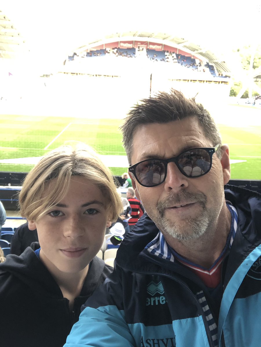 QPR_Leviathan's tweet photo. @QPR Come on Rangers as itโs a blooming long drive up from the Kent coastโฆ COME ON U Rโsโฆ๐ช๐ป๐ #Huddersfield #HUDQPR https://t.co/lT60rZ82GQ