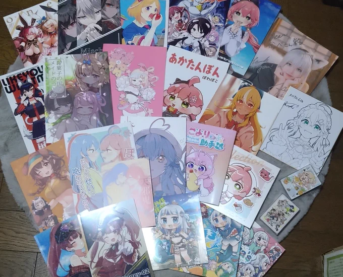 参加されたサークルの皆さん、お疲れ様でした!! やっぱり創作活動されてる方々は輝いていて素敵だなって改めて思いました! そりゃあ、あんなに素敵な作品いっぱいあったら買うしかないでしょう😂✨ちなみにこれ以外にもアクキーたくさん買いました😉 #ホロクル6th
