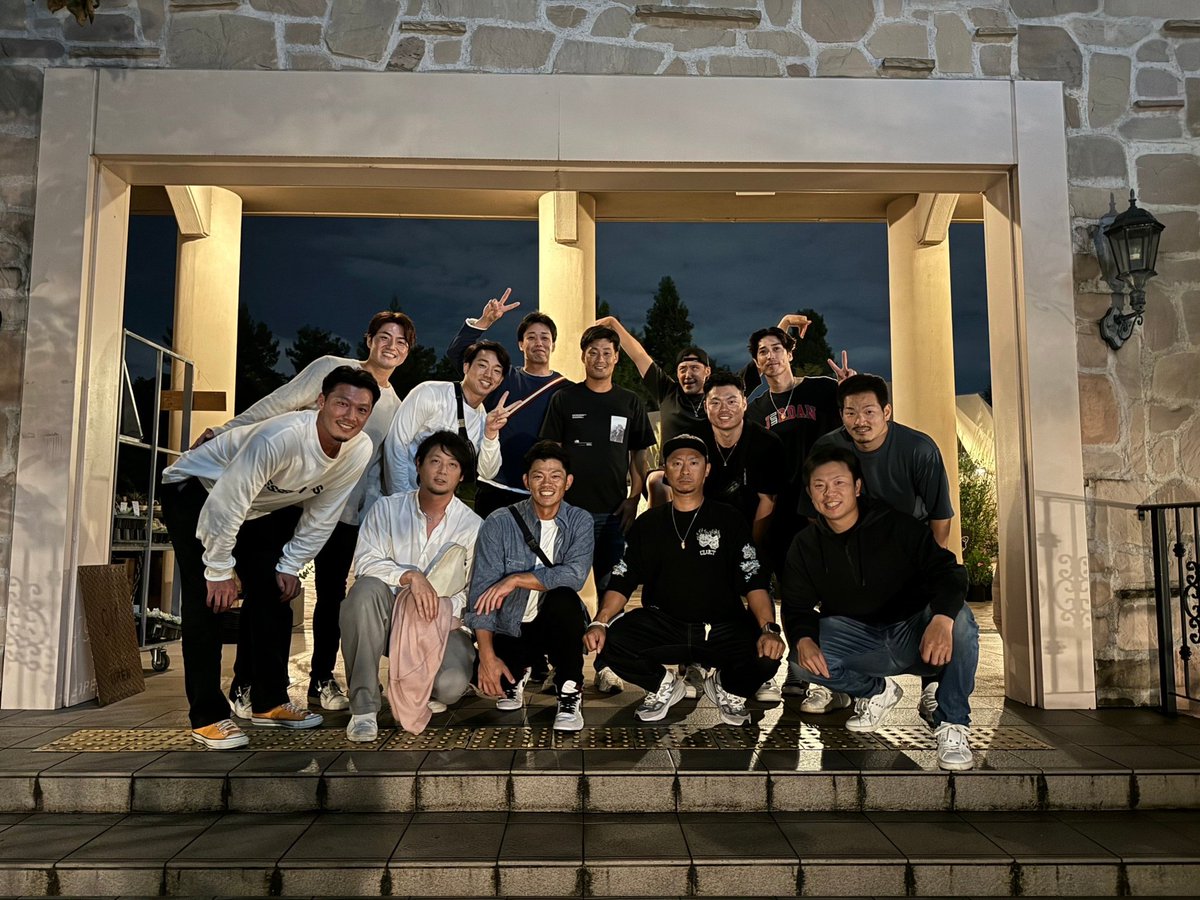 wakuhide16's tweet photo. ご無沙汰してますX  先日谷元さん大野さんの送別会を移籍組メンバーでしてきました🙌  
焼き係、飲み係、注文係、騒ぎ係笑   非常に盛り上がった会になりました💮

谷元さん大野さんお疲れさまでした!!!!  たまには涌井も写りますよ🤳 https://t.co/BrFnJiSbht