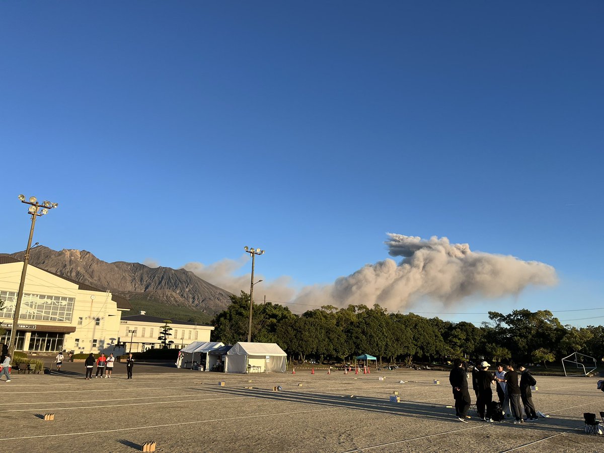nanatadeko's tweet photo. 日本モルック大会@鹿児島
前回大会の課題だった送りと遠距離の精度はクリアしたけどround2敗退。
今回の課題は詰まった時の戦術ミス https://t.co/9ba0C0Wlh5