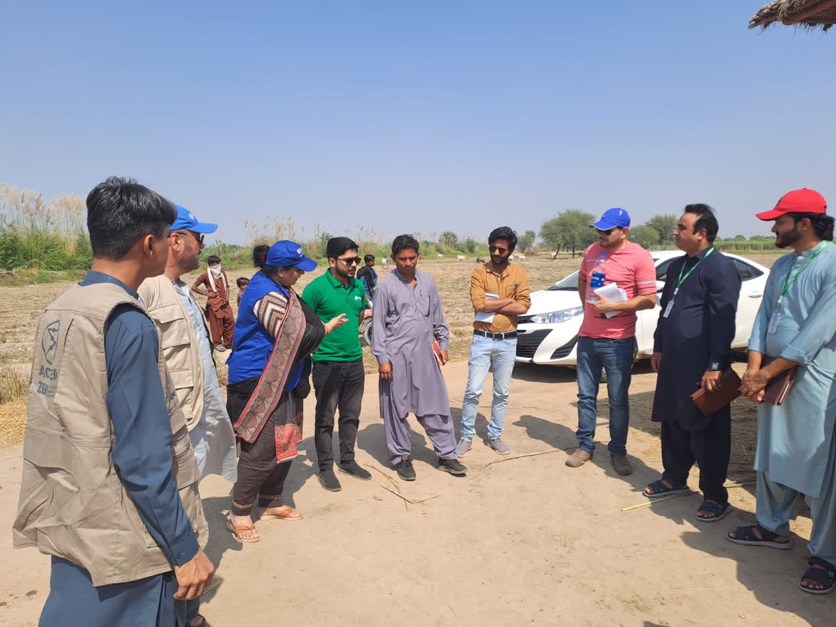 artsfoundations's tweet image. Joint Delegation of Humanitarian Actors under Sindh Housing Recovery and Reconstruction Platform (SHRRP) visited Village Moolchand Kolhi to observe Resilient Model as re-constructed for flood 2022 affected people with generous support of #GlobalGiving and #IslamicHelp