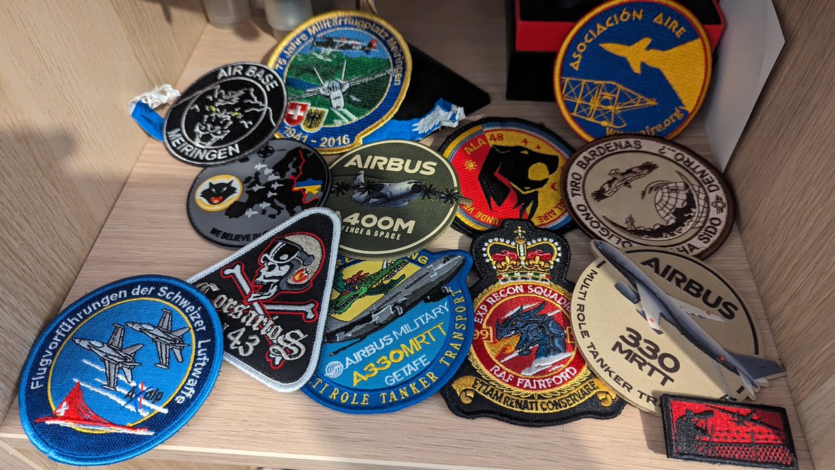 M_ACamacho's tweet photo. Los nuevos integrantes de la colección, de los 5 de la izquierda 3 son llegados desde #Axalp23 Meiringen y 2 del #DFN23 https://t.co/tJonVhUhkC