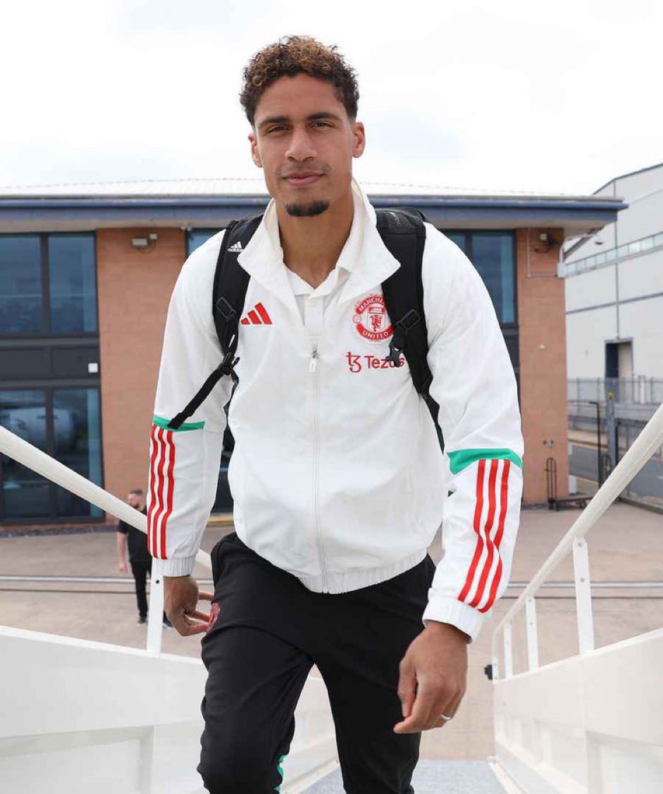 FullTimeFigures's tweet photo. 🚨🗣️| Ten Hag: “Rapha Varane is back, so I think, especially in the backline, I’m very happy with Rapha back and Sergio [Reguilon] back. That’s very good news, of course.” #MUFC https://t.co/Ax6rCxBufz