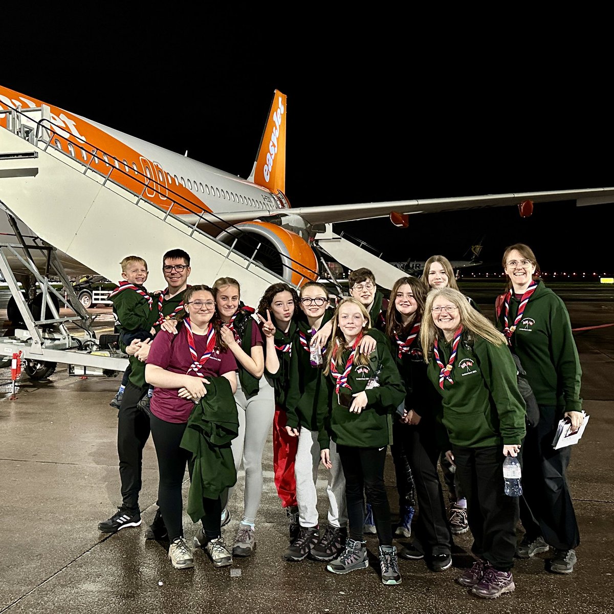 2ndHeyGuides's tweet photo. And we are off! Our journey to @OurChalet has begun. Planes, trains and buses ahead.
.
.
.
#Girlguiding #Ourchalet #adventure @girlguiding @Girlguiding_NWE @Girlguiding_LSE https://t.co/D5rsalSRxm