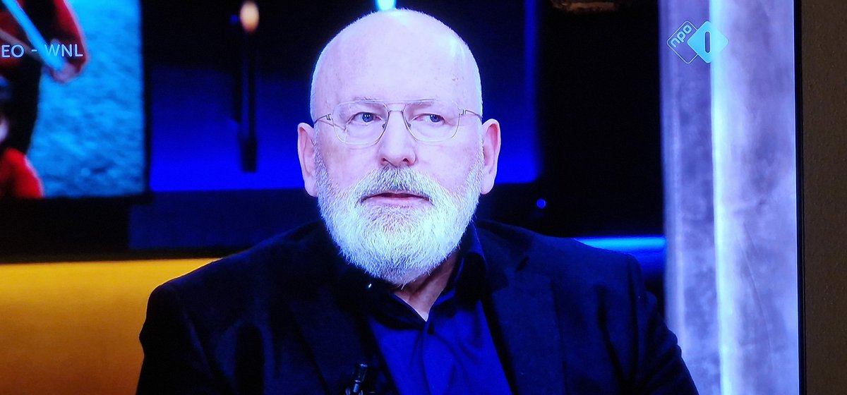marcelbar8's tweet photo. (1/2) Volgers, inmiddels beperkt m'n keuze op 22/11 zich tot 2 pp. 
Het wordt óf #Timmermans, óf #Yesilgöz. Zeker 'n uiteenlopend dilemma. Maar er zijn ook raakvlakken! Timmermans wordt nu door de media tot staatsman gebombardeerd. Maar waarom is 't niet tijd voor 'n staatsvrouw? https://t.co/G6bat84w26