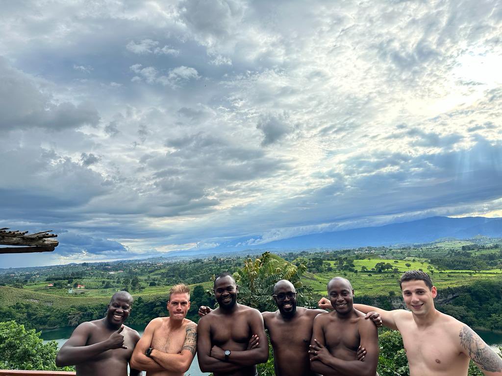 irumanyika's tweet photo. Uganda offers a range of adventure activities for thrill-seekers. We went swimming at @Kyaningalodge #ExploreUganda #UgandaIsSafe
Next stop is Queen Elizabeth https://t.co/QTozYFdxc4