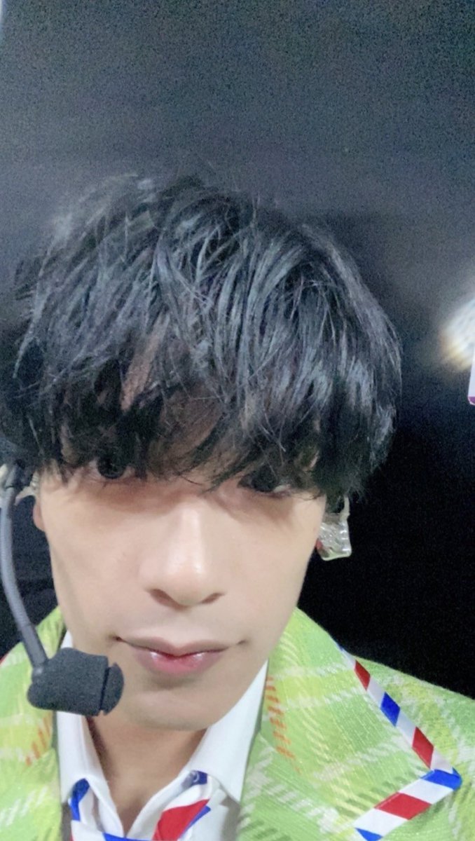 きょうへ 今 Liveで仙台に来ているそうだ！ 
そして初めてリュウセに頼まないで自分で化粧をしたんだって！
仙台の次はラスト福岡！！
あっという間だったLiveも残りわずかだけど全力で楽しむんだって！！ ぜひ本当に楽しんでほしい♥゜