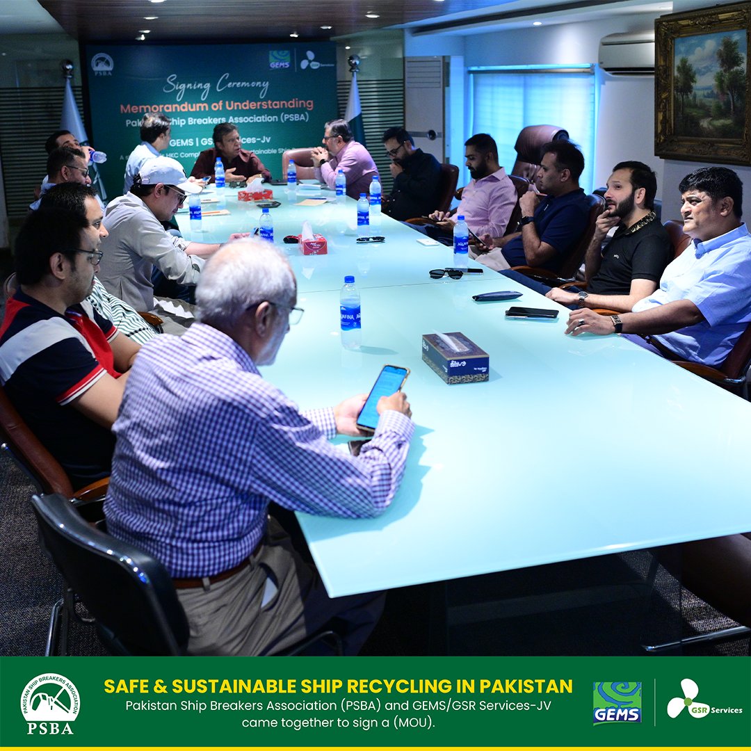PsbaOfficial's tweet photo. A significant step towards safe and sustainable ship recycling in Pakistan has been taken!
In a momentous event on 2nd October 2023, the Pakistan Ship Breakers Association (PSBA) and GEMS/GSR Services-JV signed a Memorandum of Understanding (MOU).

#ShipRecycling #HKCCompliance https://t.co/8Wpmot56Wu