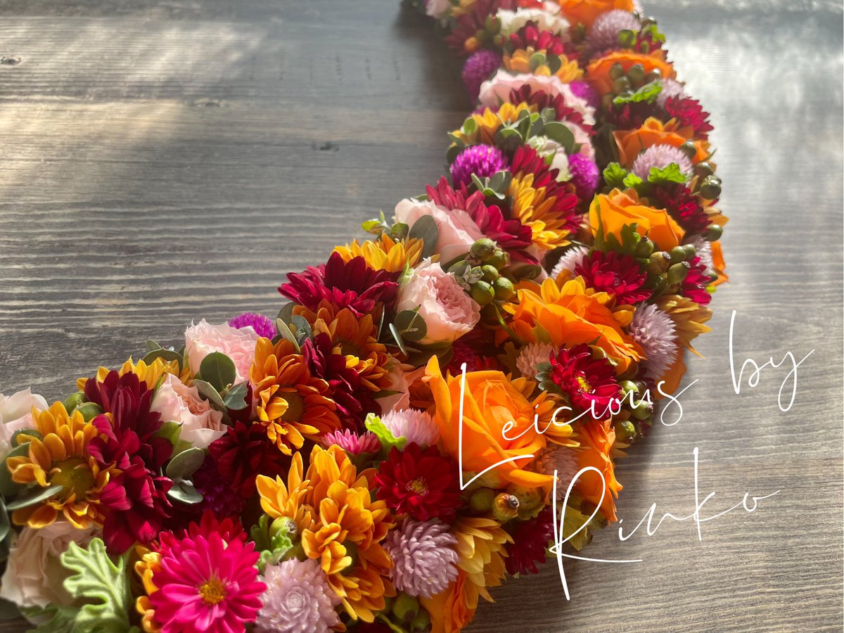 leiciousbyrin's tweet photo. ふたつのLei🧡❤
ちょっとずつ違って
ちょっとずつ同じ🧡❤
それぞれだけど、どこかちゃんと繋がっている🧡❤
#leimaking #hawaiianlei #flowerlei #hawaii #japaneseflowers #レイメイキング #ハワイアンレイ #フラワーレイ #ハワイ #ハワイアンカルチャー #ハワイ大好き #日本のお花 #季節のお花 https://t.co/0876BEQRc4