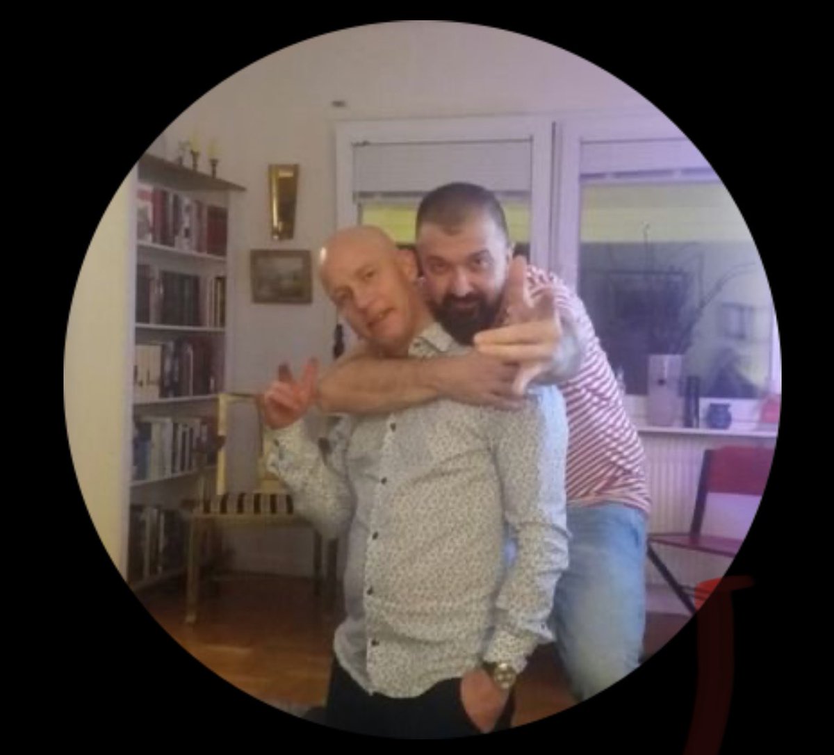 tege_andersson's tweet photo. @Rawggah @beckmansasikter Ledsen att skönhetsoperationen gick så fel. 😂🤣😂🤣😅🤣🤡🤡🤡🤡

Dumt att lägga socialbidraget på det hopplösa fallet. 🤡 https://t.co/cv0hMmexR1
