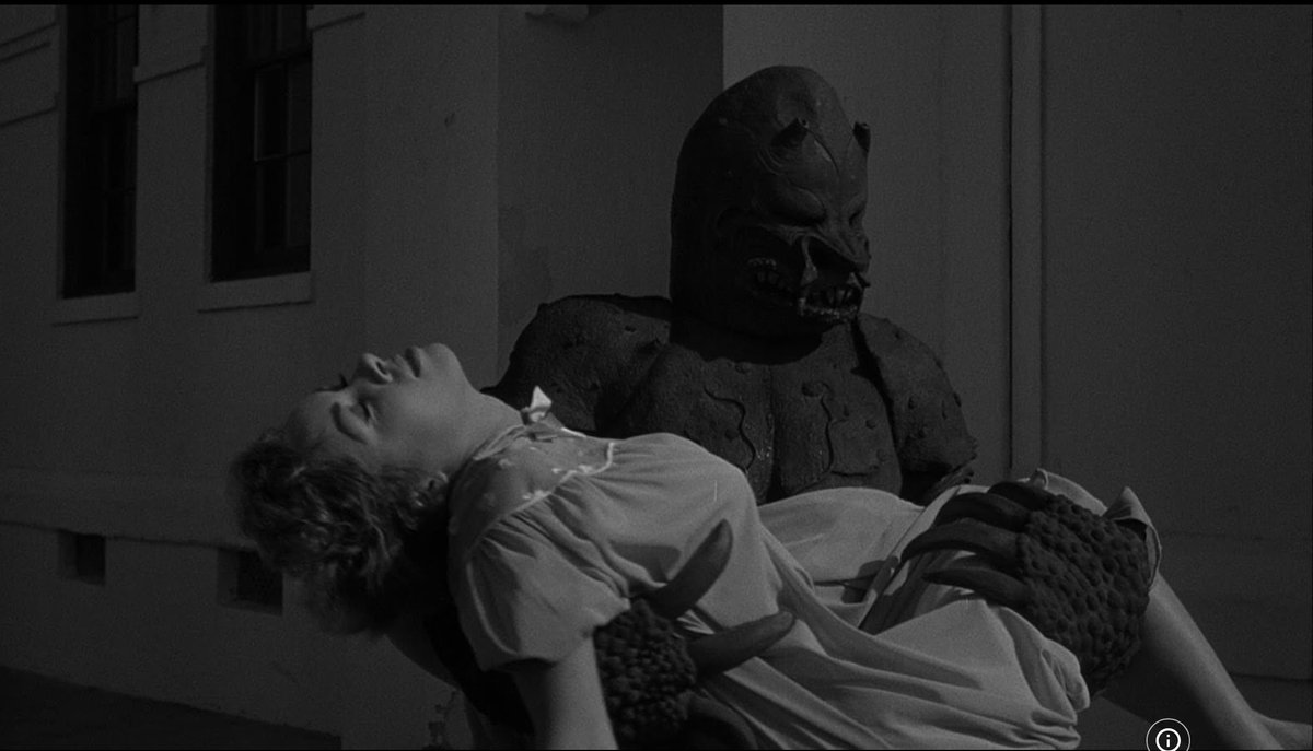 AngusKohm's tweet photo. #FridayNightAtTheHomeDriveIn
The Monster of Piedras Blancas (1959) by #IrvinBerwick
w/#LesTremayne #ForrestLewis #JeanneCarmen
A doctor, a sheriff and a biologist pursue a creature hanging around a lighthouse.
“HE PREYS ON HUMAN FLESH!”
#Horror #SciFi
#NotQuiteClassicCinema https://t.co/E099kojrfH