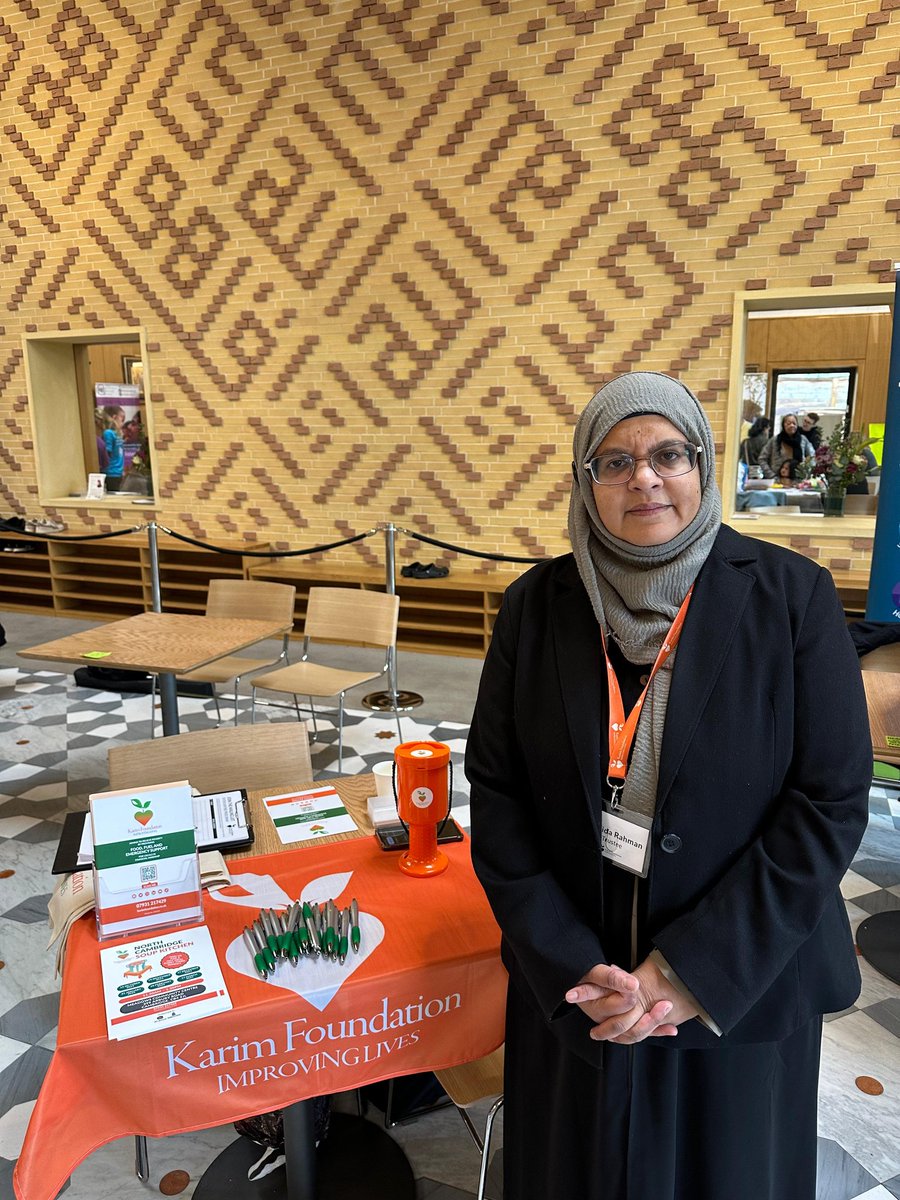 Karim_Fdn's tweet photo. We're at @CambCentMosque for Women's Wellness Day! 💚🧡

Find out more about how we aim to help local people who require urgent food or fuel support.

We'll be here until 3pm. See you soon! 👋 https://t.co/cbFI9TjWUh