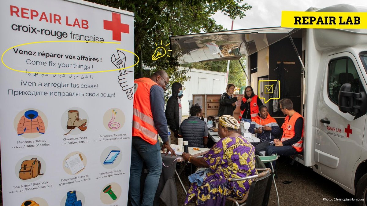 CroixRouge's tweet photo. 20, 21, 22 octobre: Journées nationales de la réparation  On présente notre bus #RepairLab : un atelier de réparation intervenant dans les lieux de vie informels pour permettre aux personnes en situation de grande précarité de réparer elles-mêmes leurs effets personnels. https://t.co/GJrUwmJgIl