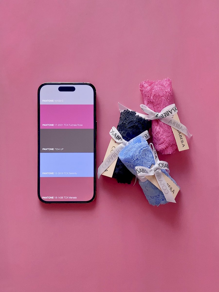 Lienge_jingumae's tweet image. ChatGPTじゃなくて
PANTONE GPT🎨？(で作りました)
#coloroftheday
#cosabella
#pantone

セット追加いたしました。
出会いの3カラーぜひ。

 instagram.com/p/CxmxA8ZSvFK/…