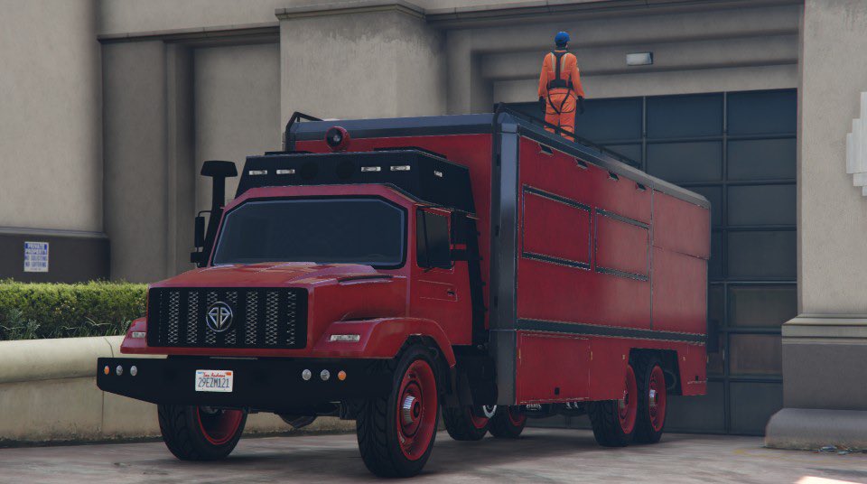 LS_FD911's tweet image. 今日は久々にロックフォードヒルズ署へ〜

ちょうど点検やってて色々撮れました！

#LSFD