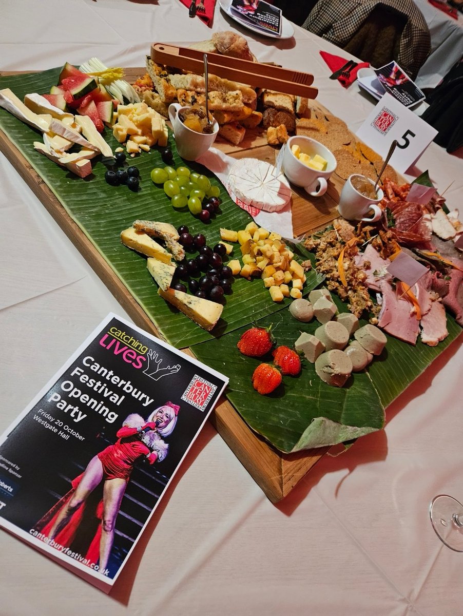 GilhamGremo's tweet photo. What a night!! ๐ฅณ๐๐ญ๐ฅ
@CatchingLives @CanterburyFest
@westgatehall
#OpeningNight #Cabaret #Charity #Fundraising #Trustee #FullHouse #Local #SoMuchSupport https://t.co/xez6PEPiPt