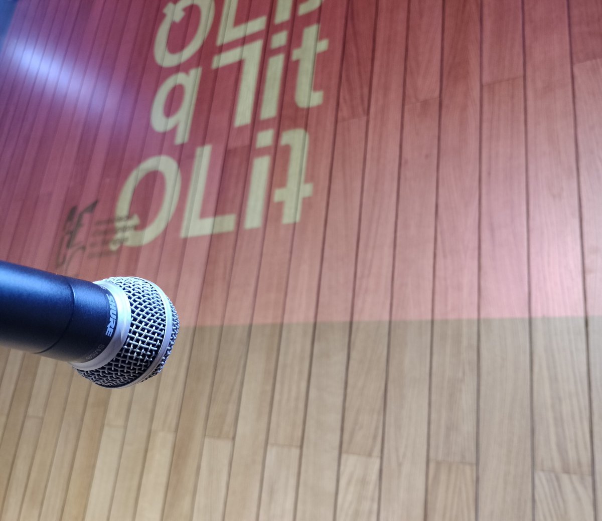 EscriptorsAELC's tweet photo. 🏳️🌈 Tot a punt per a l'última jornada del #QLit2023
Avui tenim lliurament de premis, recital, contacontes infantil, conversa sobre literatura gai, akelarre pòetic i concert: https://t.co/m0MOAkbkkP https://t.co/24SHX2Bal9
