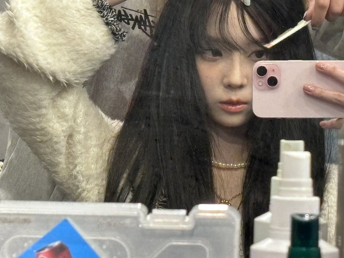 aespasbbl's tweet photo. [231021] 7:11PM KST: ⭐️ 

- +📸
- how is it https://t.co/nLlUyOeFwN