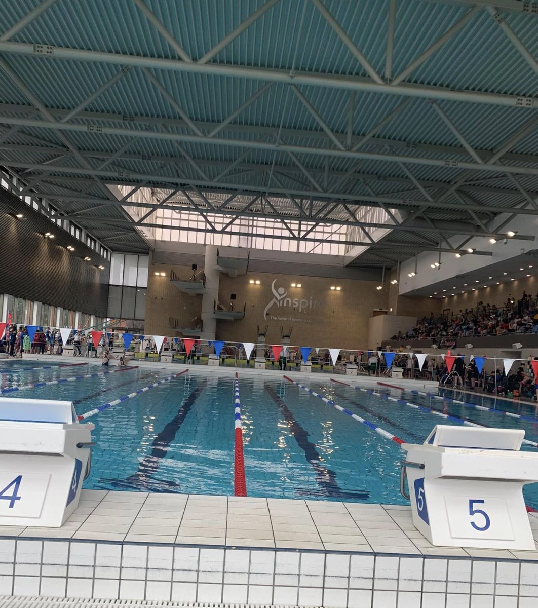 CheshamSC's tweet image. Good luck to all #teamchesham swimmers taking part in Team Luton Swimming Club Autumn Short Course Meet this weekend #swimfast 💙🤍
