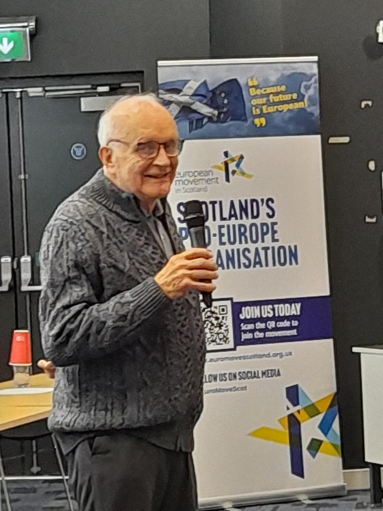 euromovescot's tweet photo. Our chair David Clarke introduces the day ahead at the 'Understanding Brexit' workshop in Glasgow by welcoming all attendees and participants.
Facilitator Alf Young asks what can we do to add omph back into the sector following the challenges of Brexit #EuroMoveScot https://t.co/hayT3fjBCC
