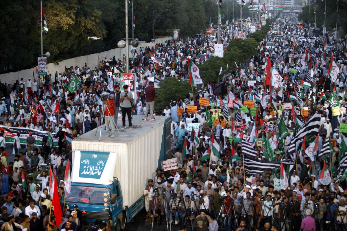 Nizami165549's tweet photo. #LetsUniteForAlAqsa
#MQMPakistan
@allaboutmqm 
@KamalMQM 
@DFSMQM 
@AnisMQM 
@Nadirqureshi 
@furqanMQMP https://t.co/Zl6lIAWxkD