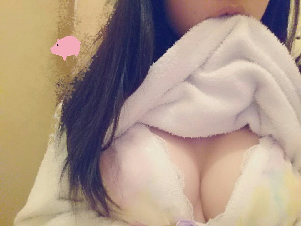 vtnft93005's tweet photo. 秒で消されちゃったハ メ 動（6分）ぉ か ず に す る？

♡とRTしてね❣️
DMで送るね😉 
#セフ募 https://t.co/fNsGsTBtbK