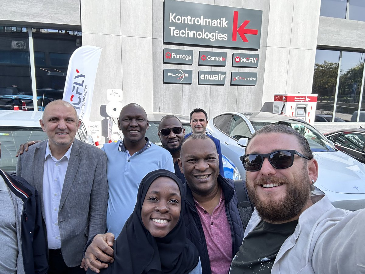 o_cotuker's tweet photo. Visitors from #Uganda to @kontrolmatik’s World ⚡️🔋🛰️
#kontrolmatik #kontr #WeAreInControl #EnerjiDepolama #IoT https://t.co/Ox9nQMV6Dp
