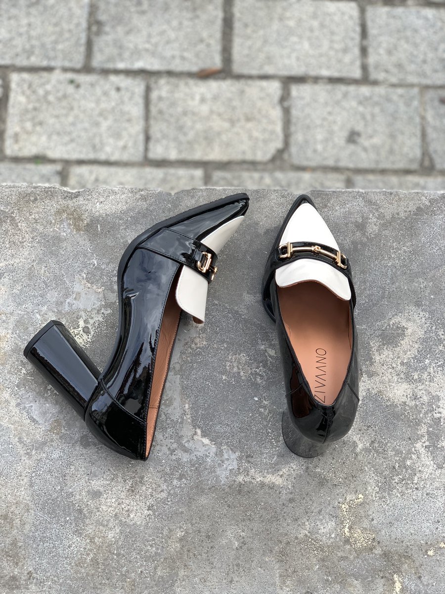 Whoop Whoop Weekend 💃🏻
Laatste maatjes van deze pump Diane Black 👠 
#zivaano #tallstyle #largershoes #plussizeshoes #tallwomen #tallgirlproblems #longfeet #longfeetprettytoes #tallfashion #longfeetdontcare #webshop #dendermonde #grotematendamesschoenen #bigsizeshoes #shopping