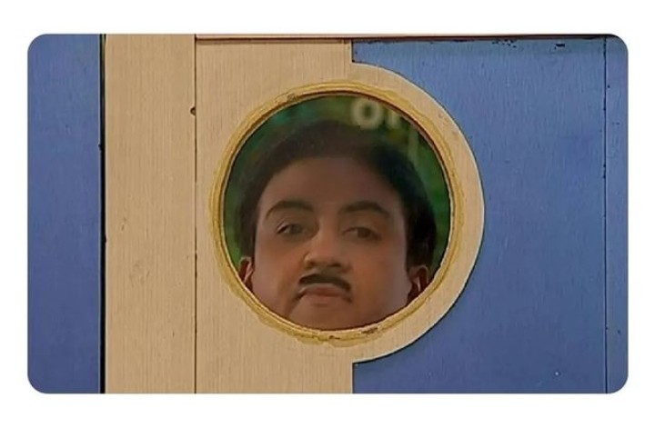 Mack_m34's tweet photo. *Le Me -  watching People Buying world cup tickets
 #Worlds2023 #WorldCup2023 #india #worldcuptickets https://t.co/YP7fPIUKks